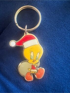 Vintage 1993 Tweetie Bird Santa Claus Looney Tunes Warner Bros Metal Keychain